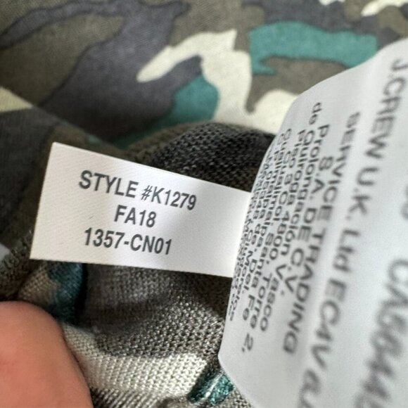 J.Crew Camo Sweatshirt Sweater womens Size XS 100% merino wool Crewneck NWT - Picture 4 of 12